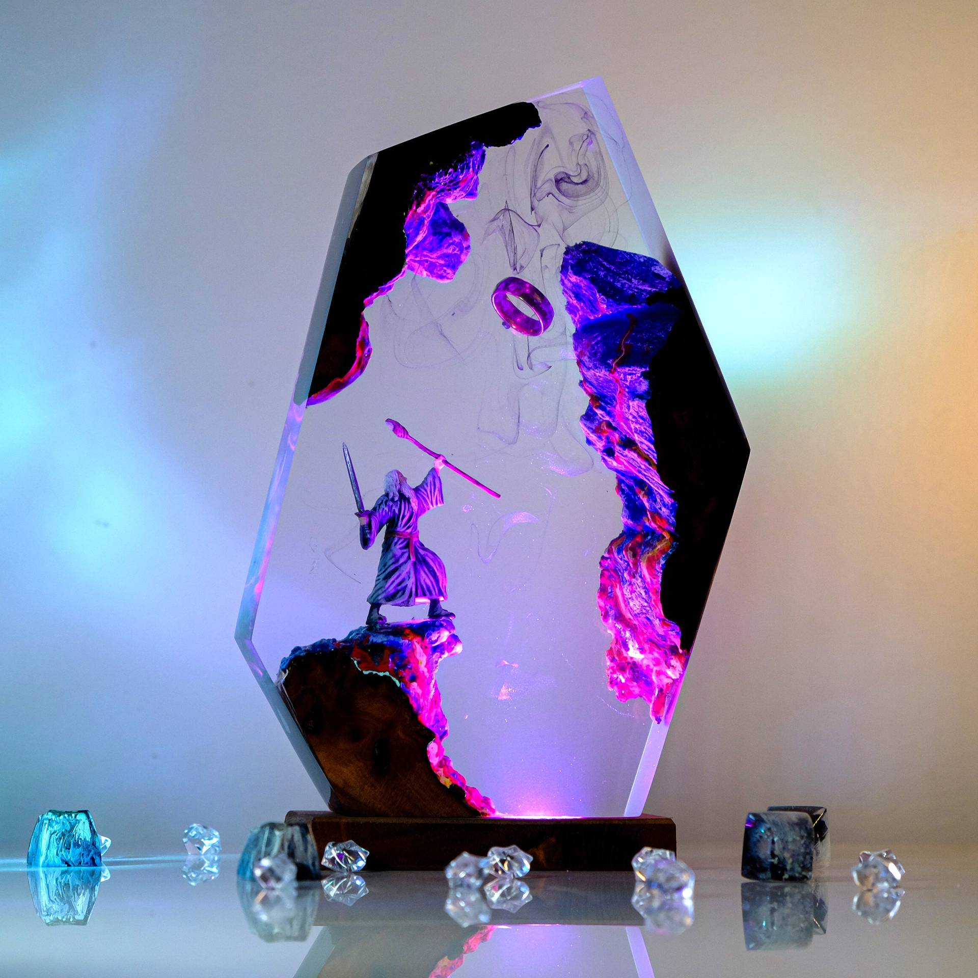 โคมไฟเรซิ่นรูปฉากภาพยนตร์ แหวน - Wedding Lighting And Decor บทวิจารณ์และราคา